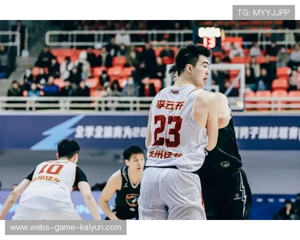 劳里外线三分稳稳入袋，猛龙成功拿下重要比赛