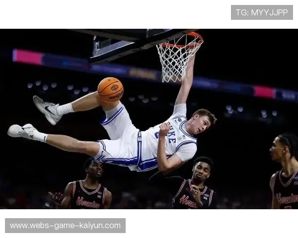 弗拉格42分新高，年轻后卫爆发，成为联盟新星