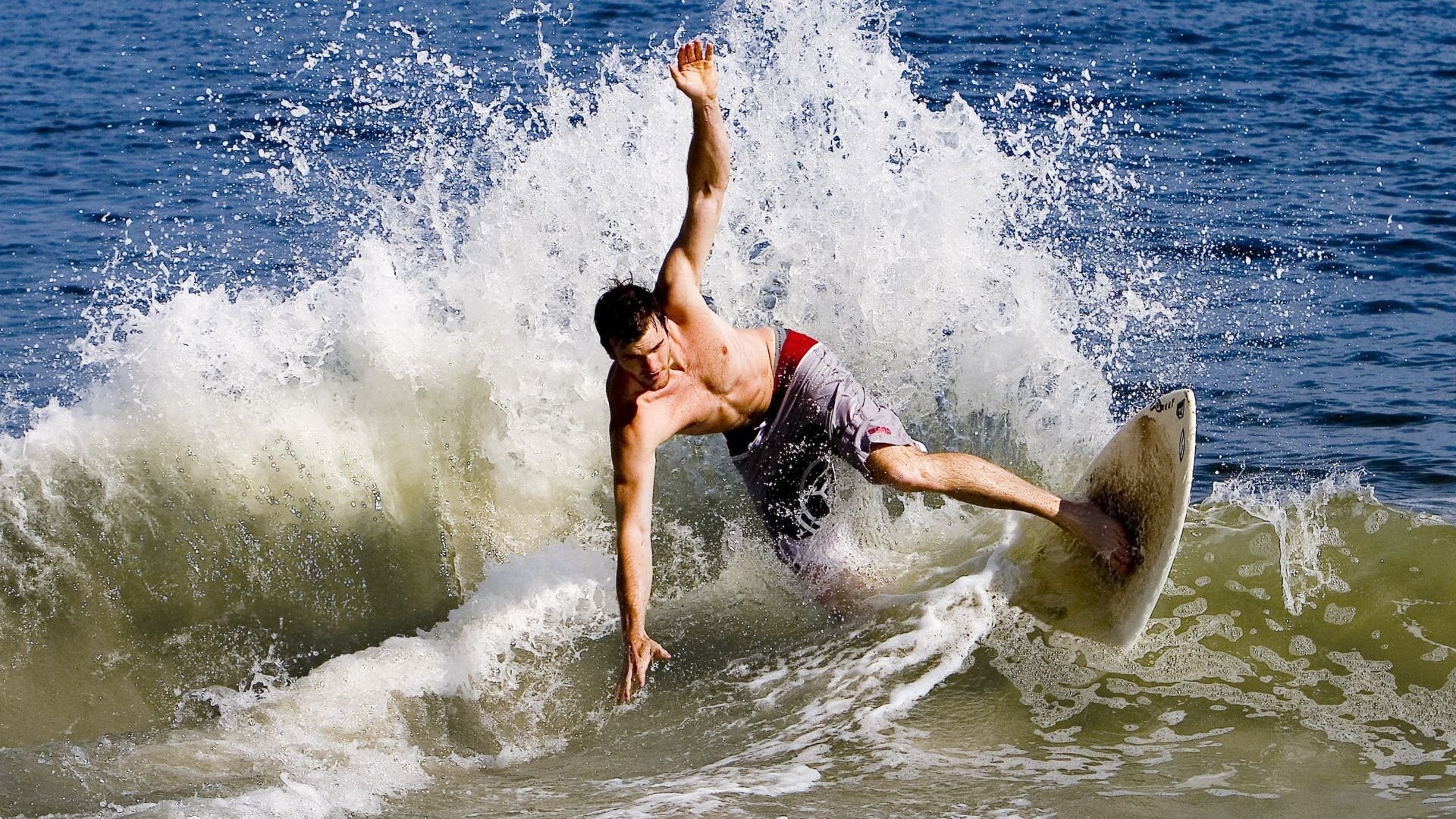 F1车队技术竞争愈发激烈，f1车队变迁